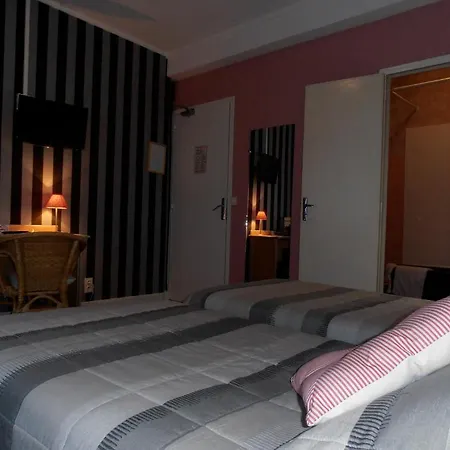 Le Crystal Hotel