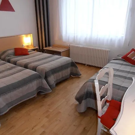 Le Crystal Hotel 2*