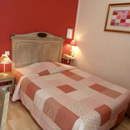 Le Crystal Hotel 2*